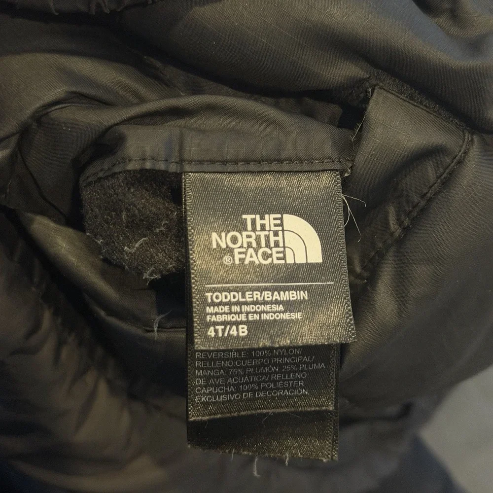 Boys 4t The North Face 550 Down Hooded Winter Jacket Reversible Black